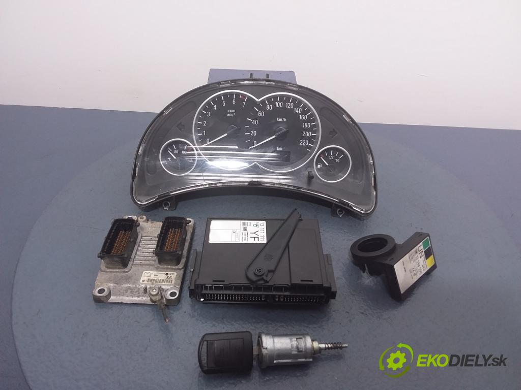 Opel Corsa-c 2005 řídící jednotka Motor: 55352622