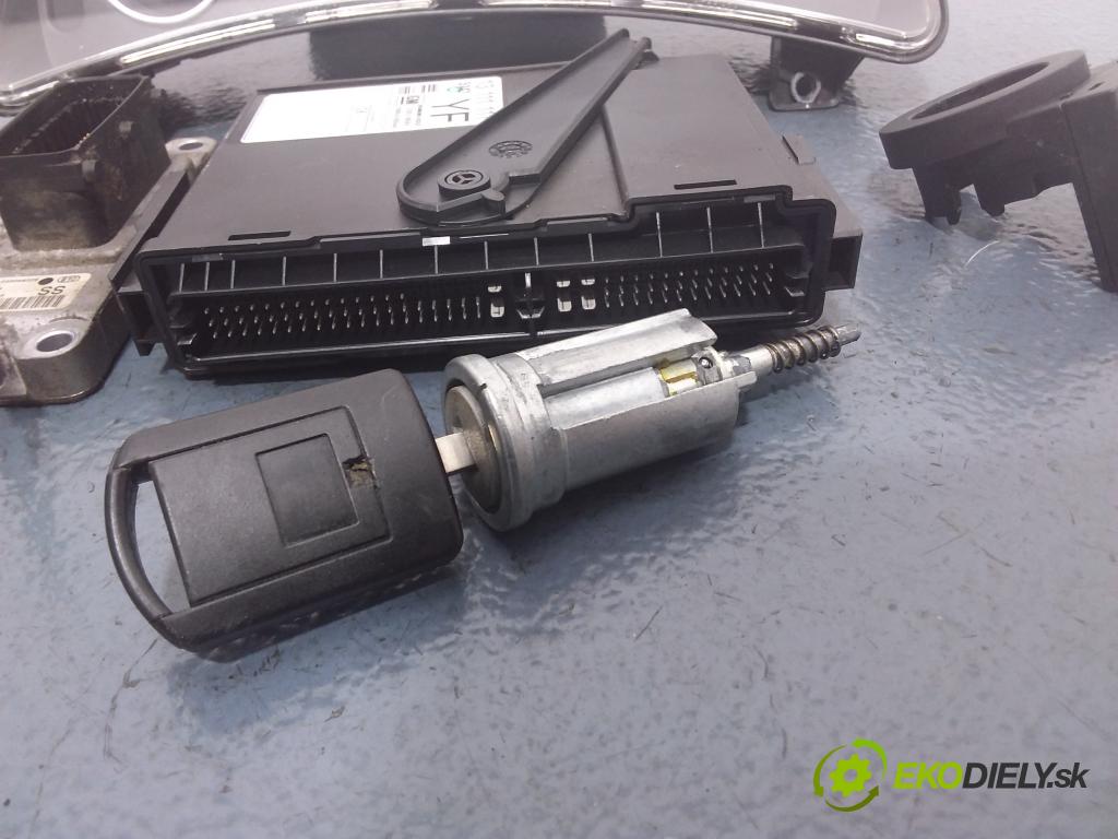 Opel Corsa-c 2005 řídící jednotka Motor: 55352622