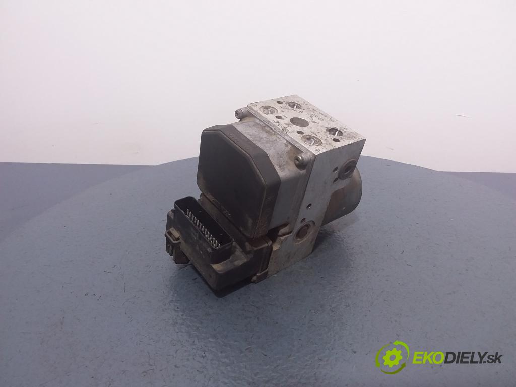 Audi A4 2000 čerpadlo ABS x 3B0614111 HL