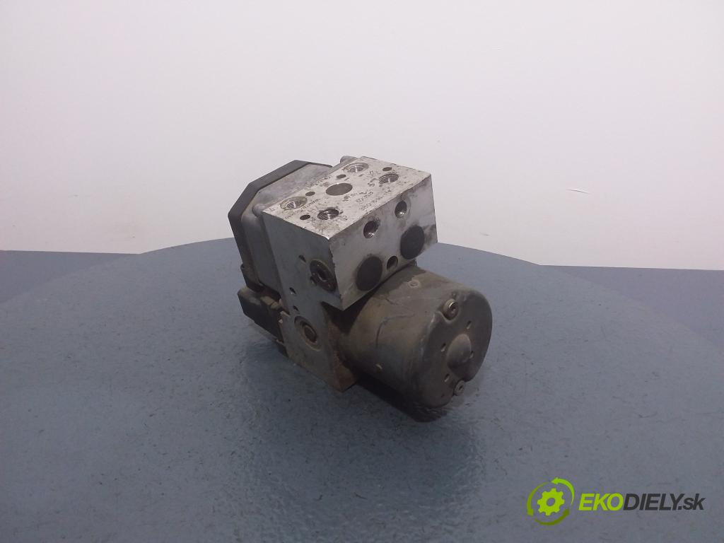 Audi A4 2000 čerpadlo ABS x 3B0614111 HL