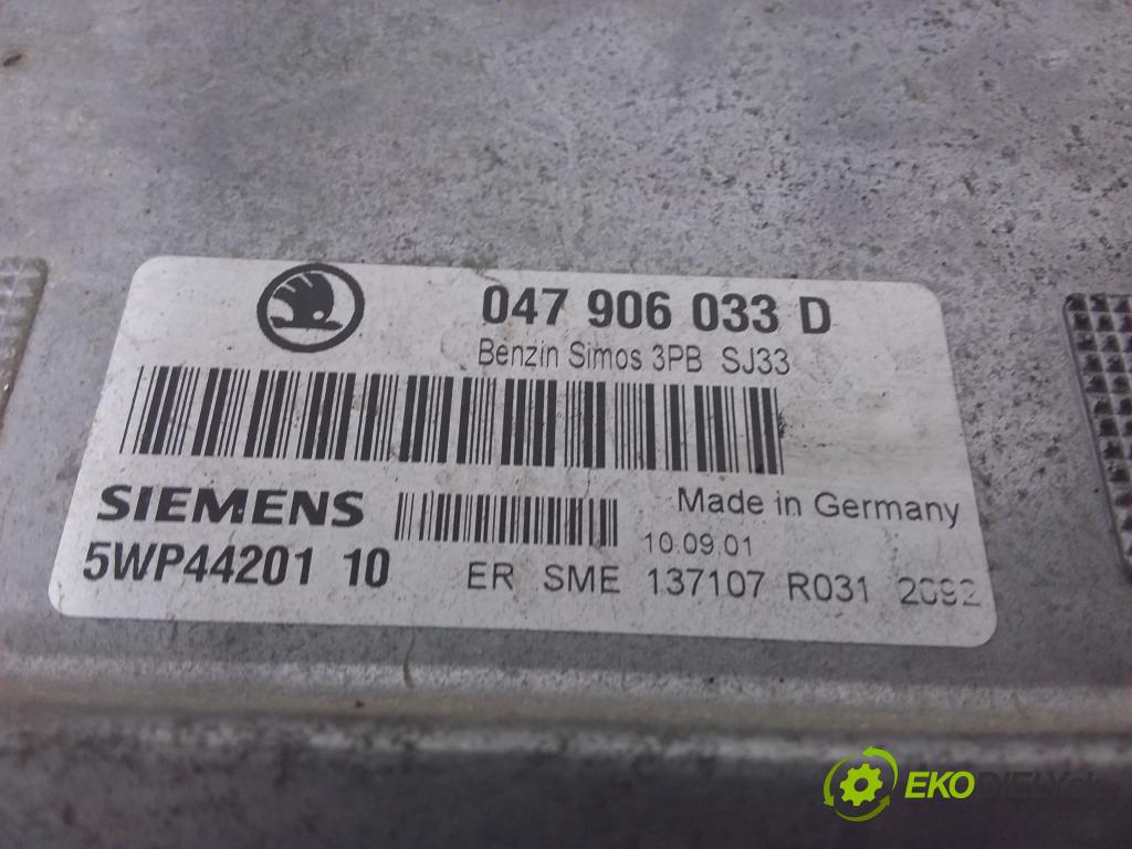Skoda Fabia 2001 řídící jednotka Motor: 047906033D