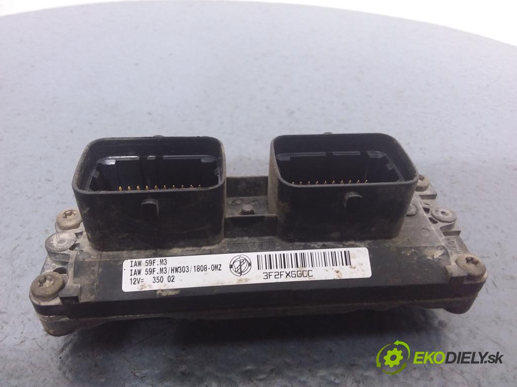 Fiat Punto 2003 řídící jednotka Motor: 55181132