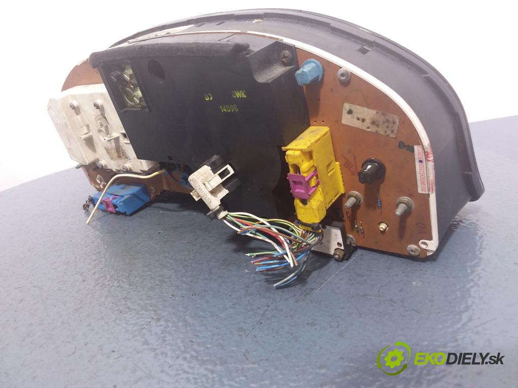 Audi 80 1993 prístrojovka/ budíky 8A0919033H