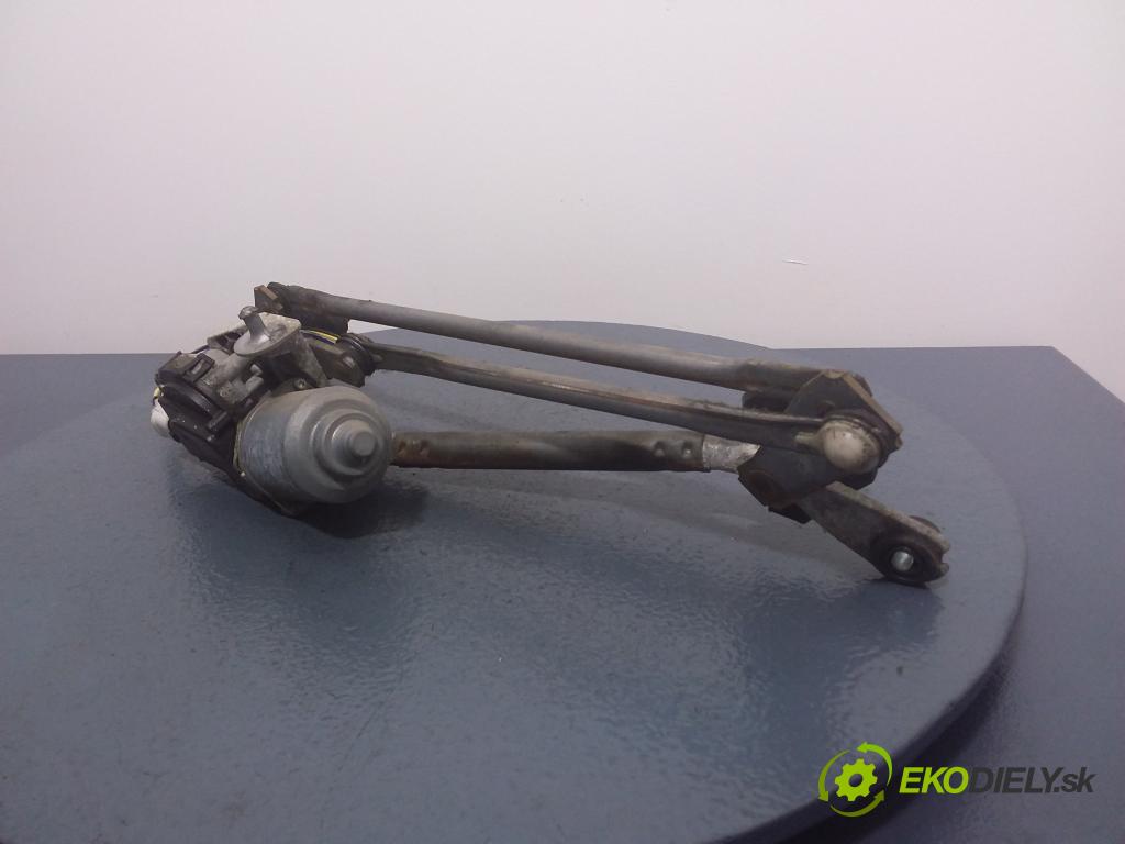 Toyota Yaris 2006 mechanismus motorek Stěrače: před 85110-52300