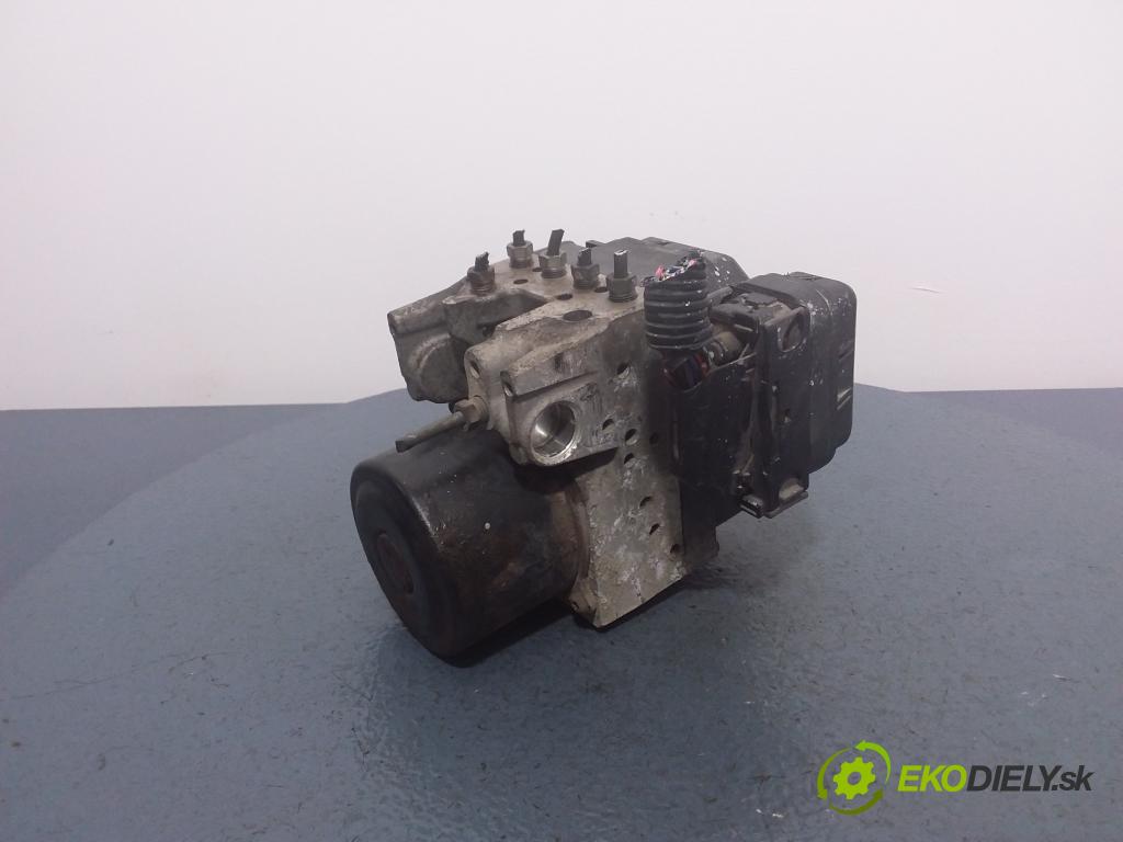 Toyota Yaris 2006 čerpadlo ABS x 44540-52090
