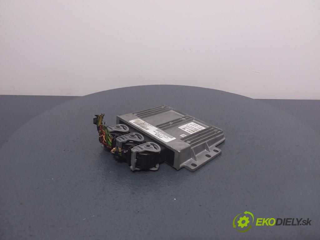 Citroen C5 2005 riadiaca jednotka Motor: 9655997380