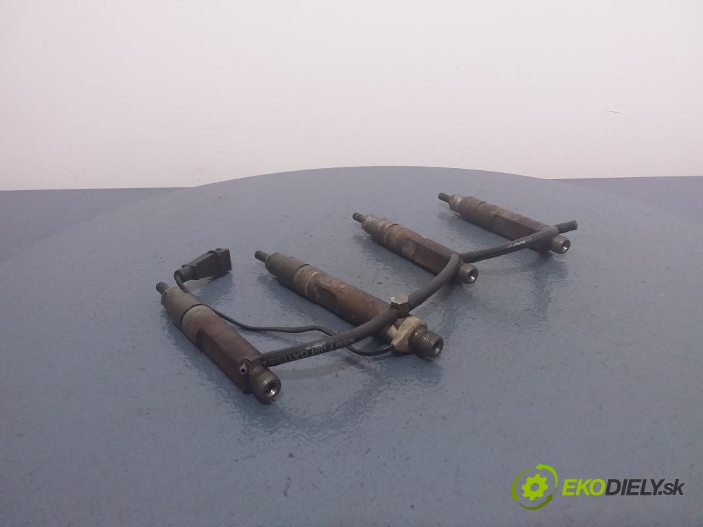 Volkswagen Passat 1999 vstřikovač 028130201J