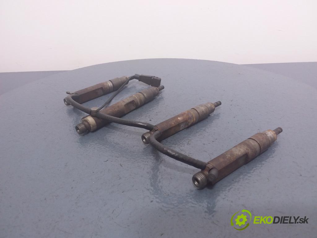 Volkswagen Passat 1999 vstřikovač 028130201J