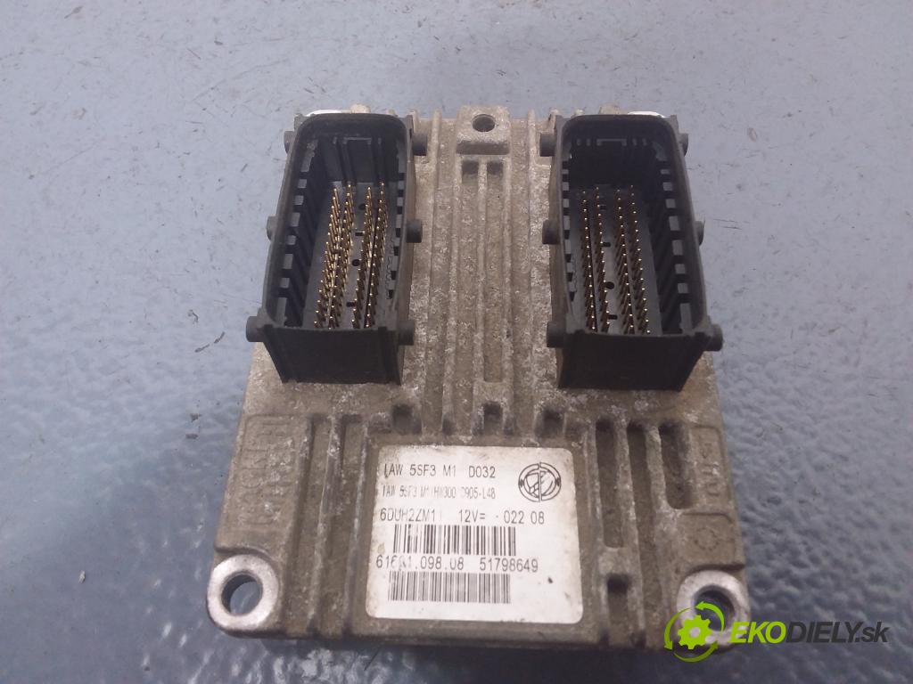 Fiat Punto 2008 řídící jednotka Motor: 51798649