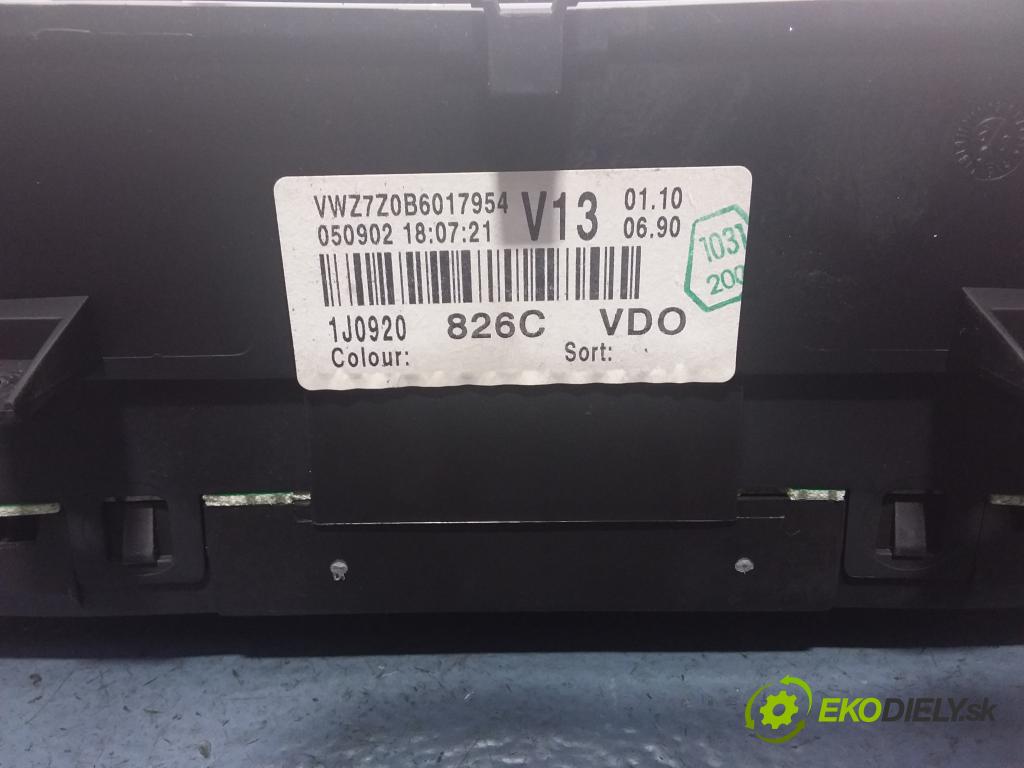 Volkswagen Golf 2002 prístrojovka/ budíky 1J0920826C