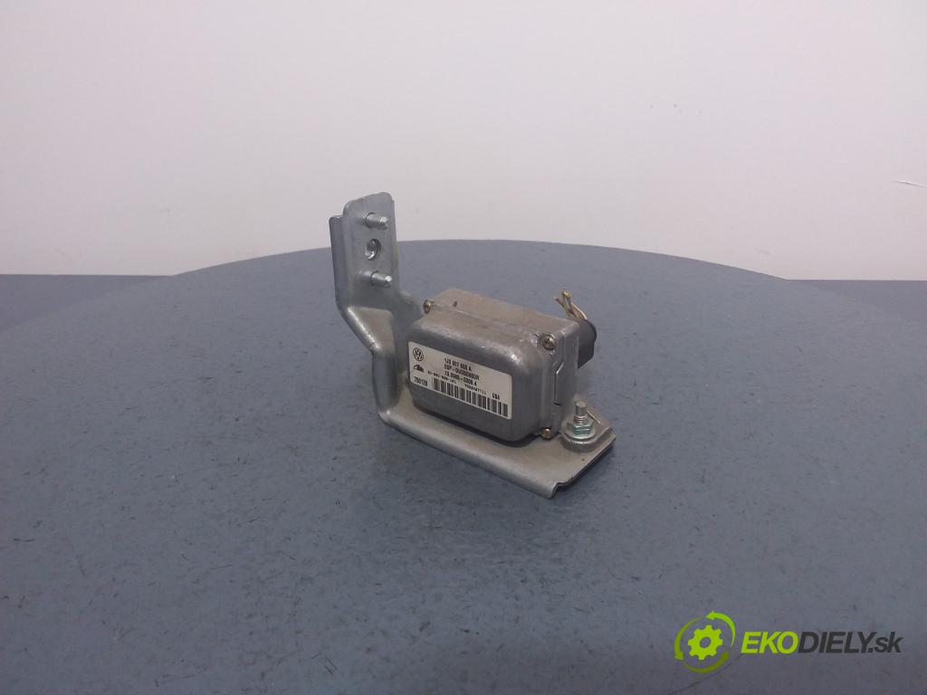Volkswagen Golf 2002 snímač ESP. 1J0907655A
