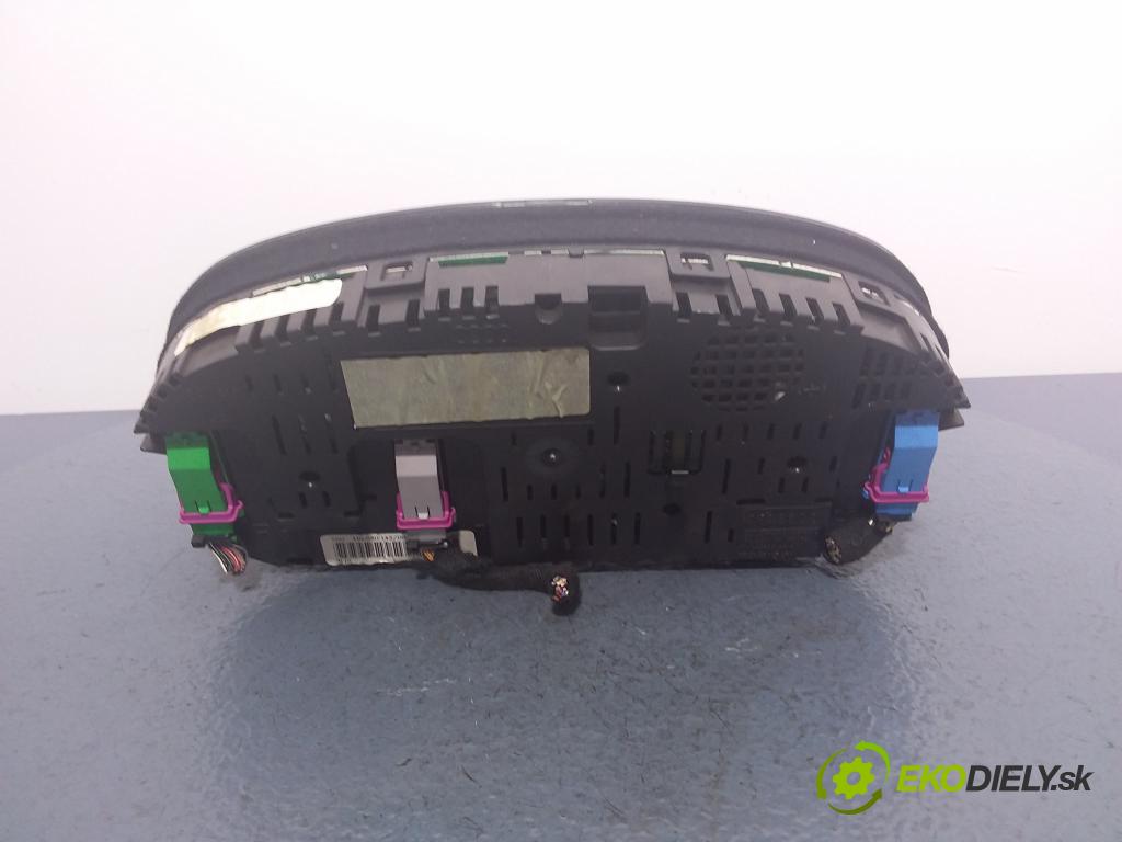 Audi A3 2001 Přístrojová deska 8L0920932G