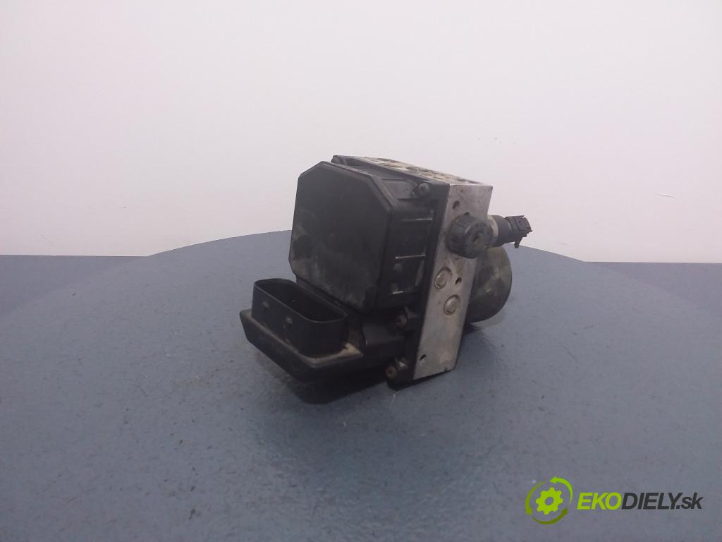 Vw Passat 0 čerpadlo ABS x 8E0614111B