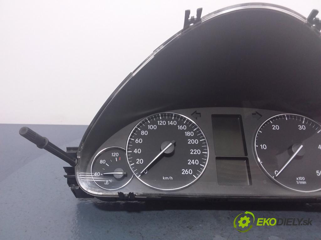 Mercedes-benz C 220 2005 Přístrojová deska 2035409547