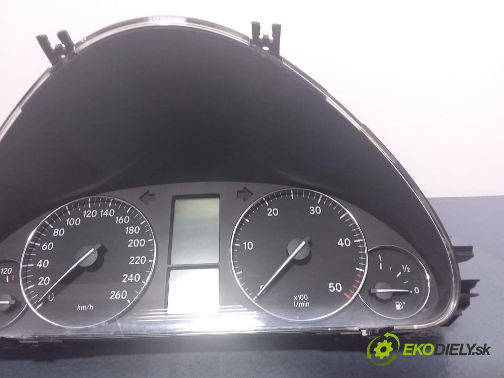 Mercedes-benz C 220 2005 Přístrojová deska 2035409547