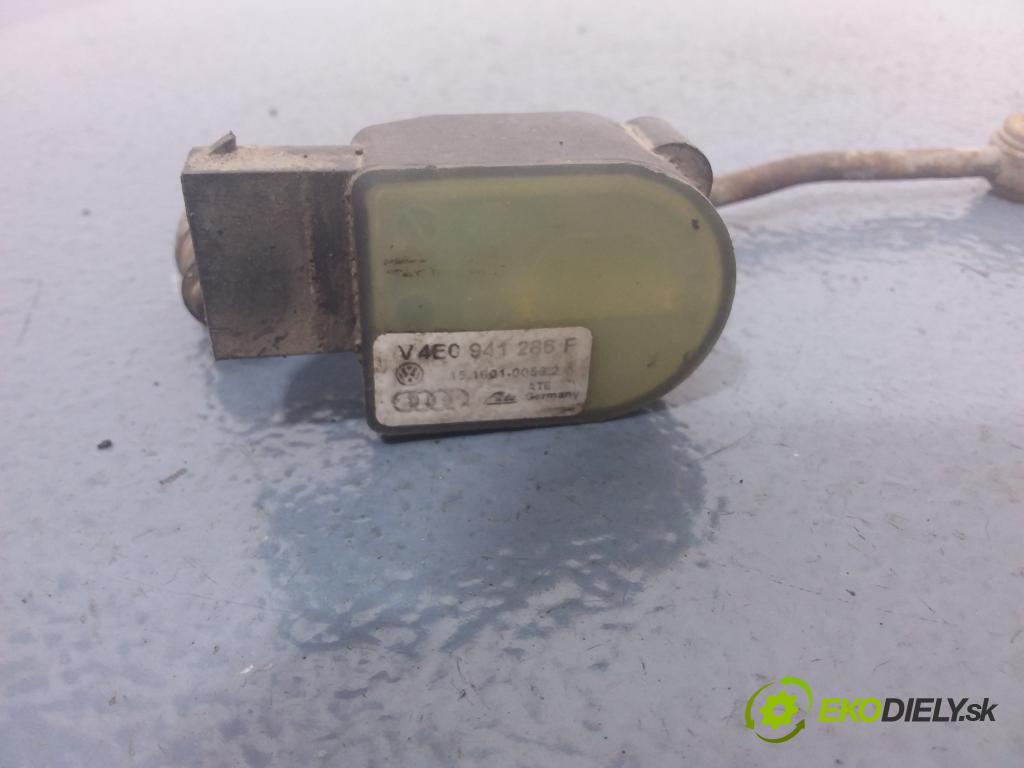 Audi A8 2003 snímač 4E0941286F