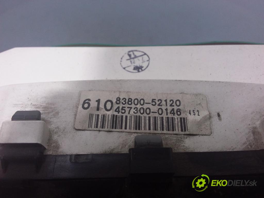 Toyota Yaris 1999 Přístrojová deska 83800-52120