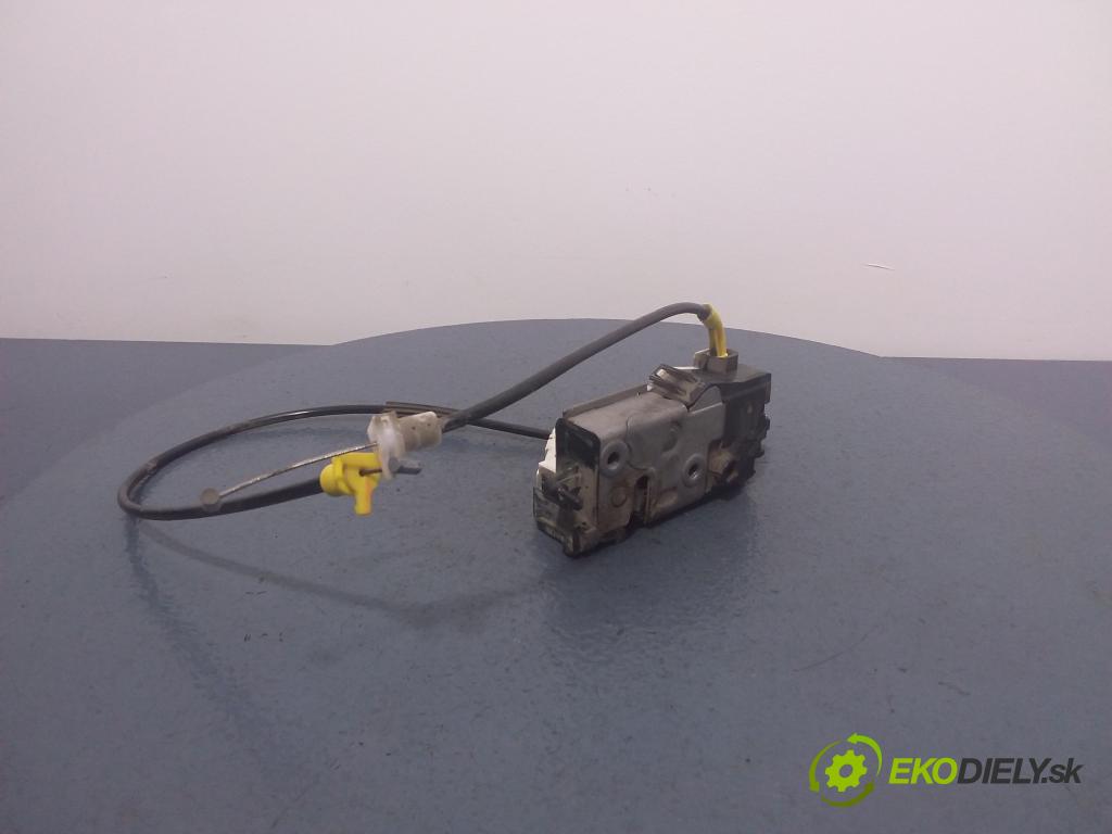 Peugeot Expert 229 2009 zámek dveře před v pravo: 9681334980