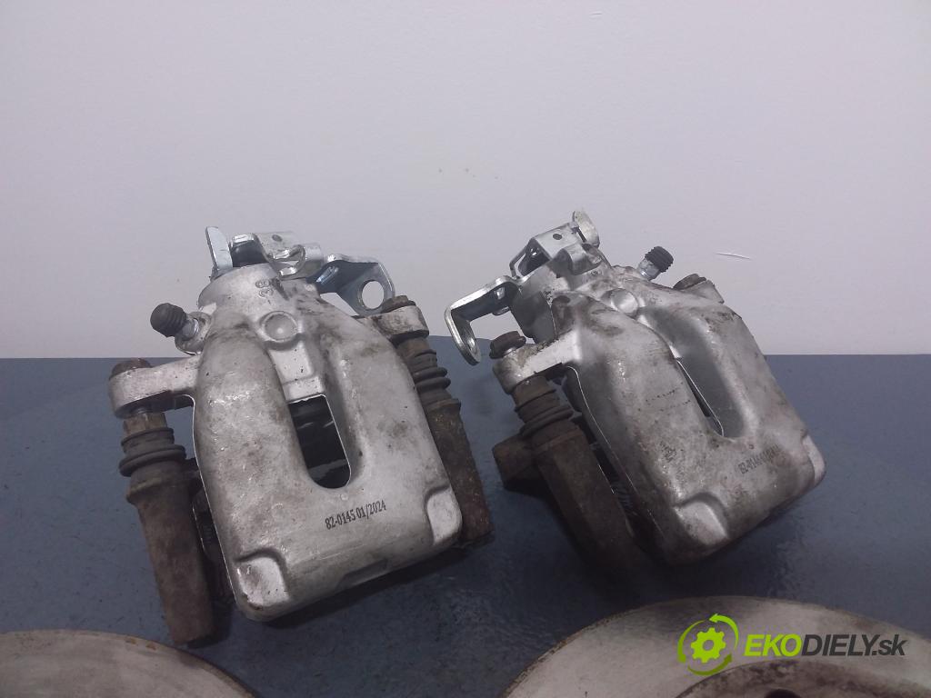 Peugeot 307 2004 brzdič brzdový zad Vľavo: 247 MM