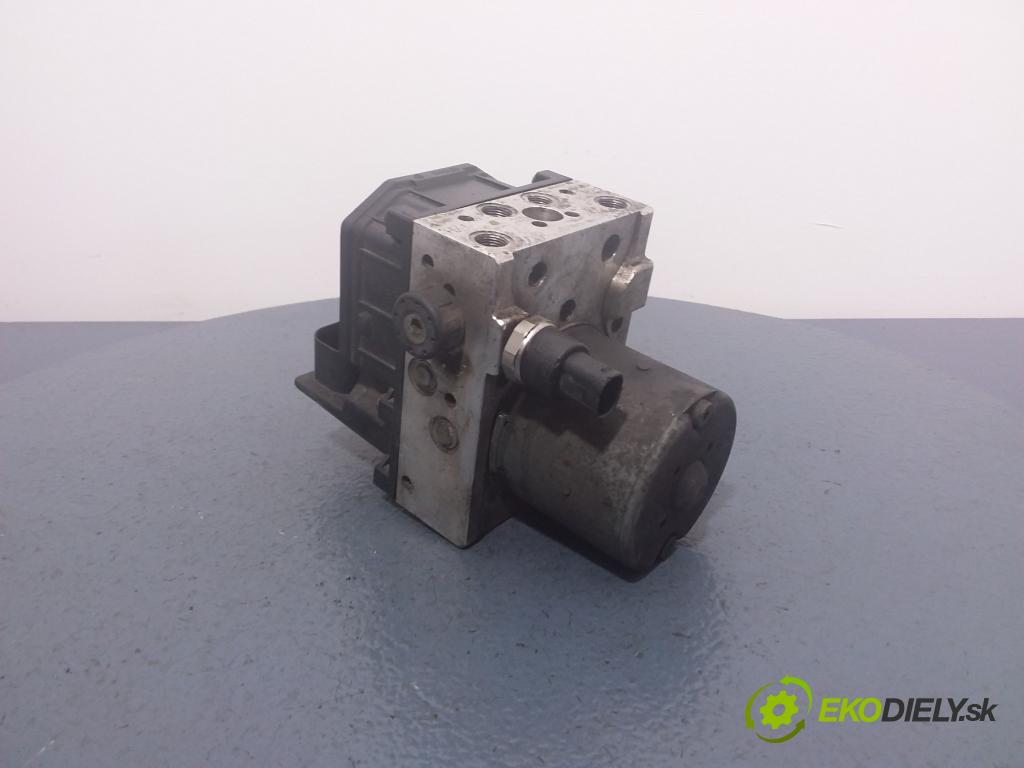 Volkswagen Passat 1.9 tdi 2004 čerpadlo ABS x 4B0614517H