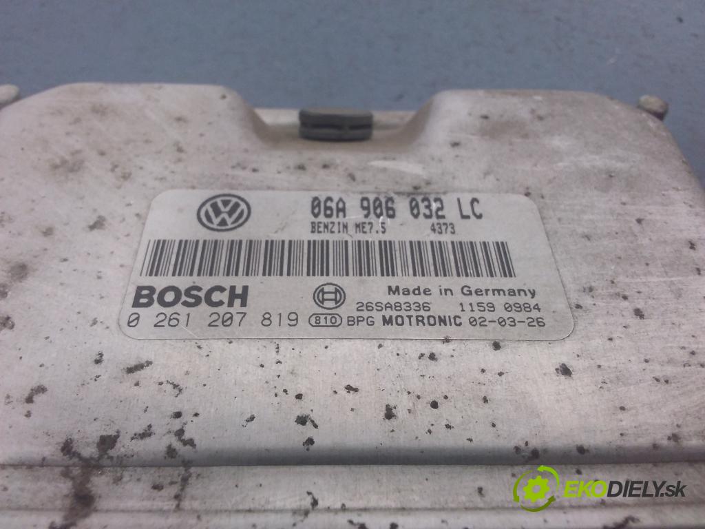 Skoda Octavia 2002 řídící jednotka Motor: 06A906032LC