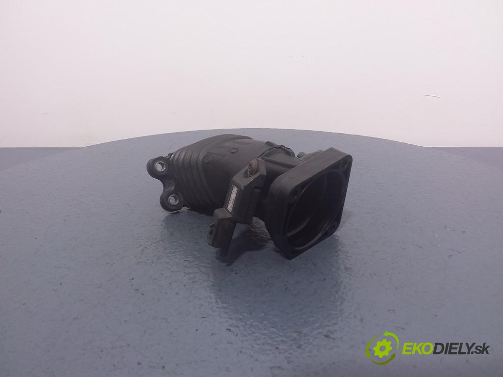 Ford Focus 2005 rúrka Vzduch: 010411