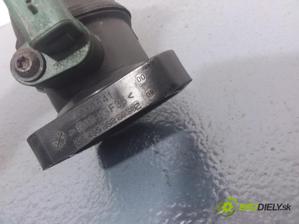 Ford Focus 2005 rúrka Vzduch: 010411