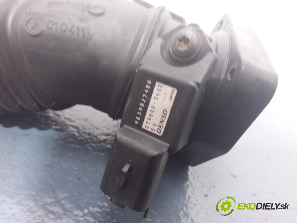 Ford Focus 2005 rúrka Vzduch: 010411