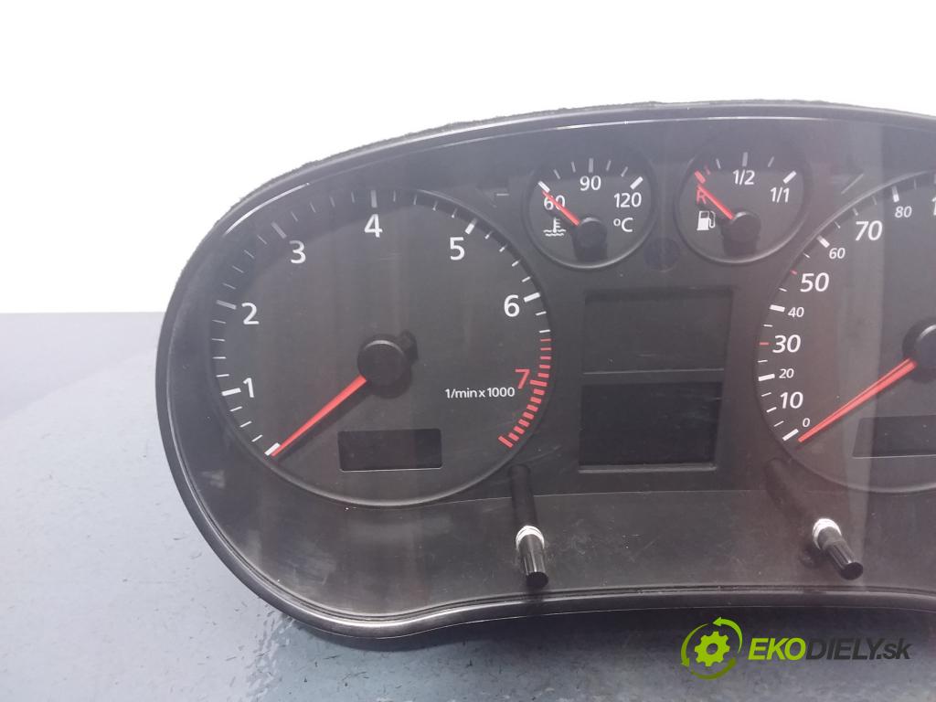 Audi A3 2000 Přístrojová deska 8L0920900A