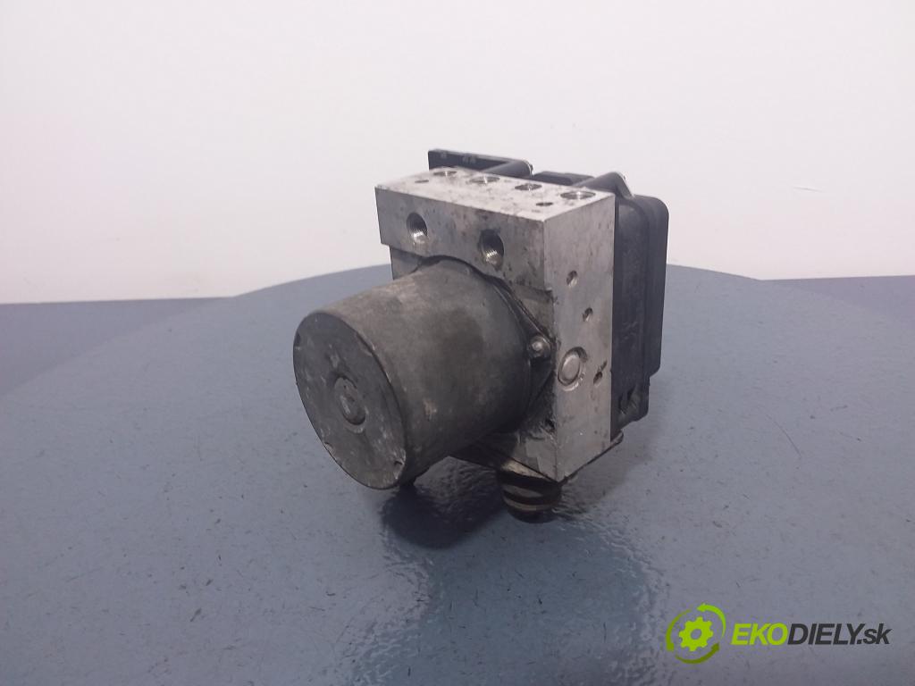 Audi A4 2008 čerpadlo ABS x 8K0907379AA
