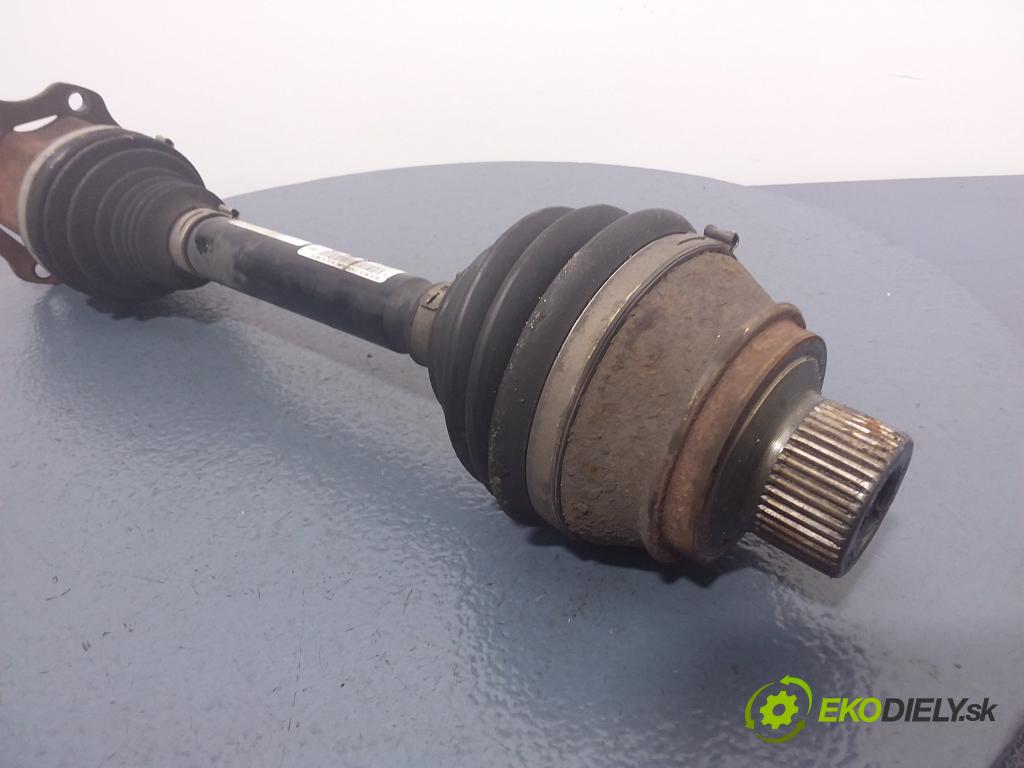 Audi A4 2008 poloos ľavá Predné 8K0407271Q