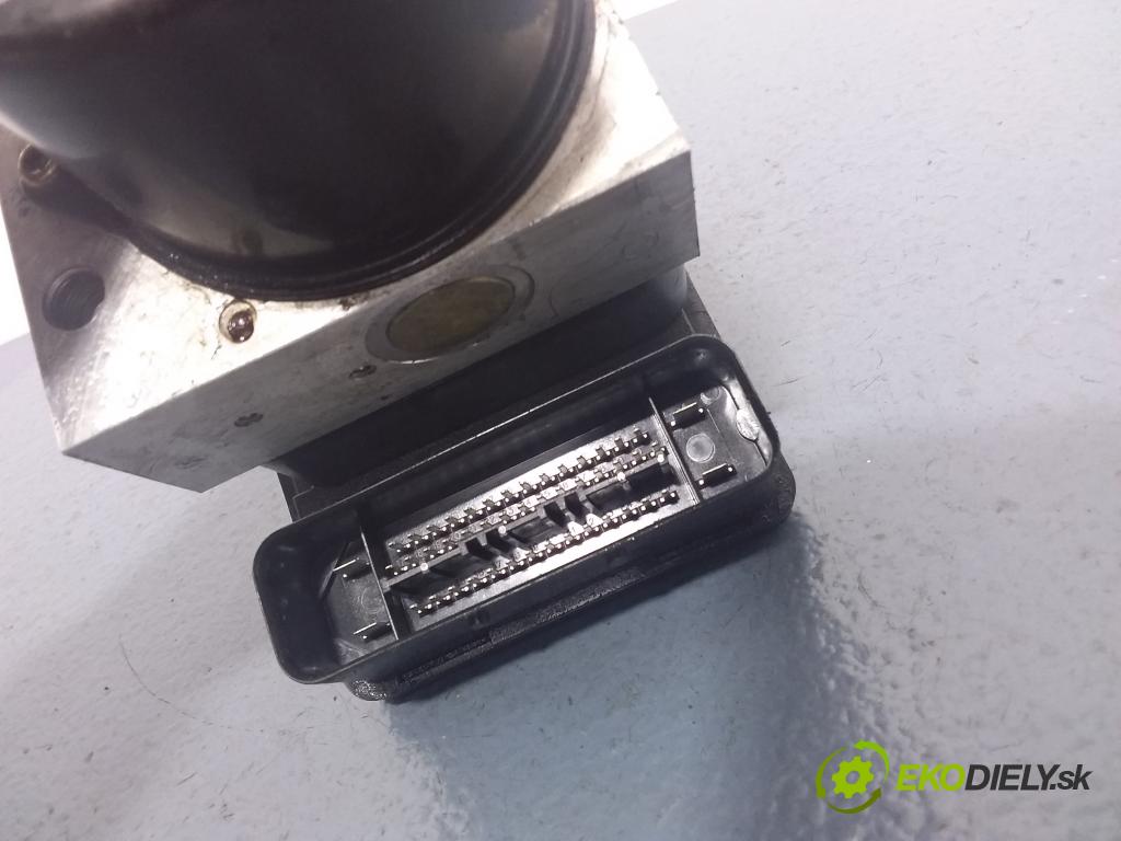 Bmw Seria 3 2002 čerpadlo ABS x 6759075