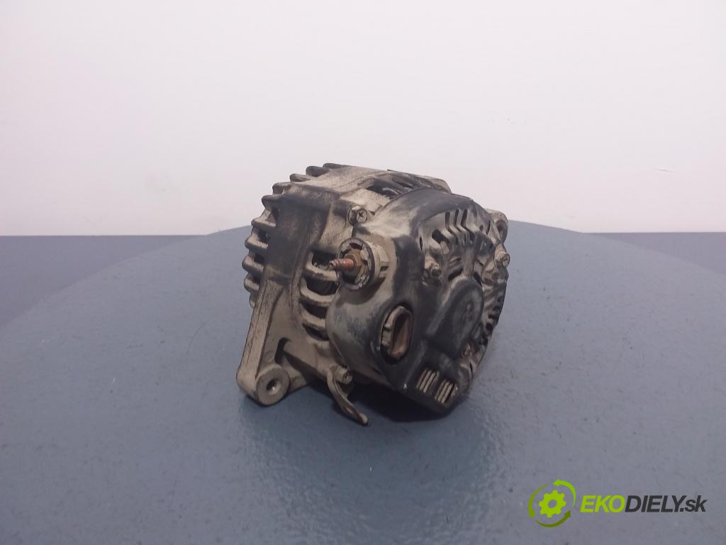 Toyota Yaris 2002 Alternator 01