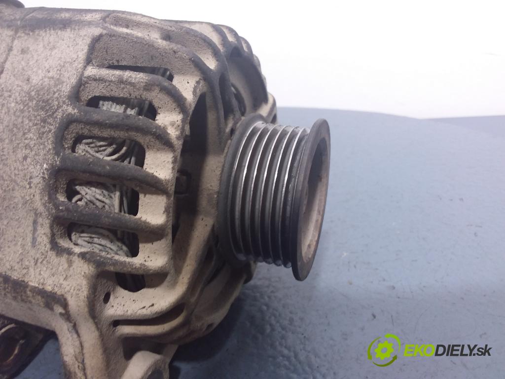 Toyota Yaris 2002 Alternator 01