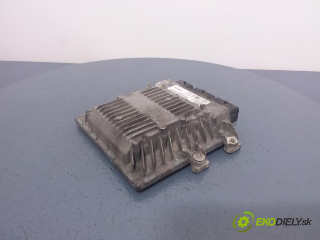 Volvo S40 2006 riadiaca jednotka Motor: 31211081AA
