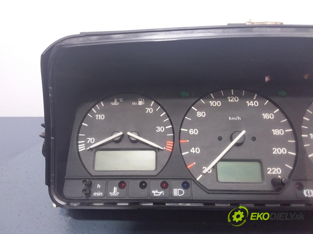 Volkswagen Passat 1996 prístrojovka/ budíky 3A0919033R