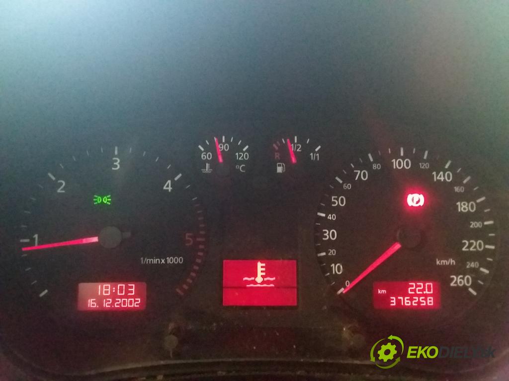 Audi A3 2001 prístrojovka/ budíky 8L0920900K