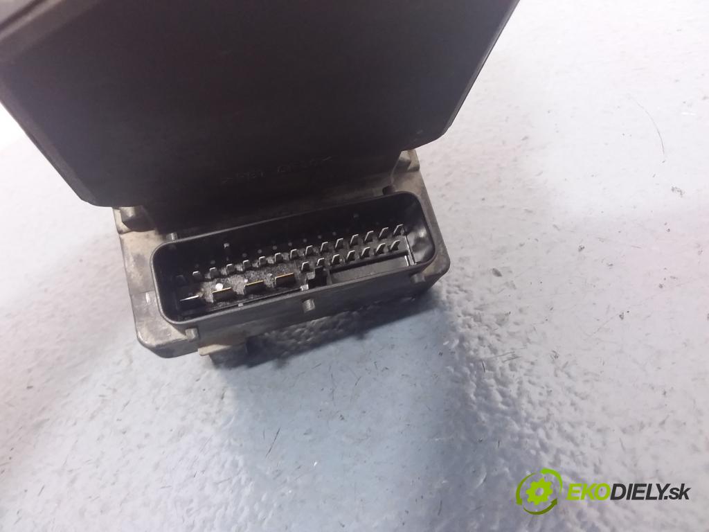 Audi A6 1998 čerpadlo ABS x 8E0614111B