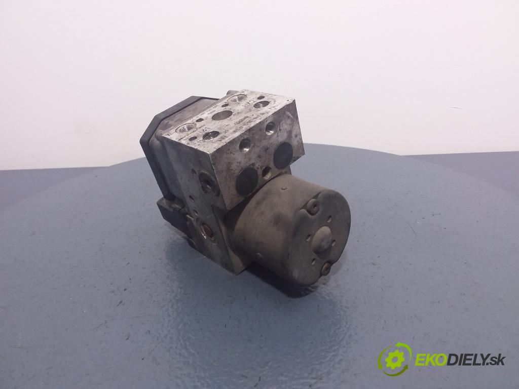 Audi A6 2000 čerpadlo ABS x 8E0614111B