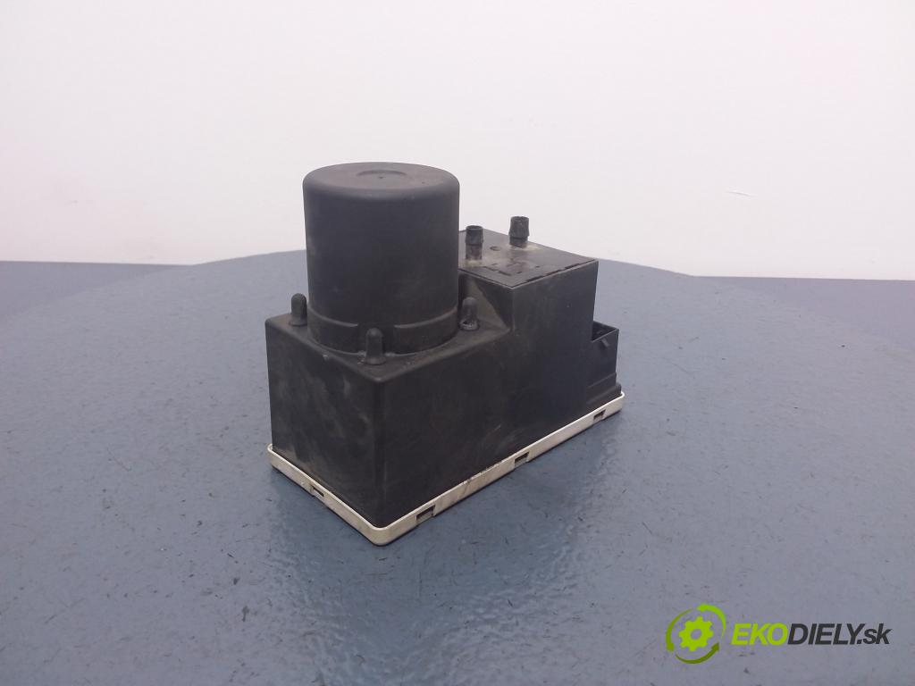 Audi A3 1997 čerpadlo Centrální Zámek 8L0862257E