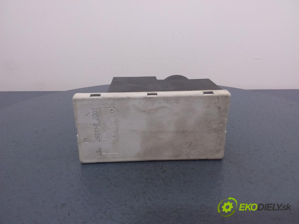 Audi A3 1997 čerpadlo Centrální Zámek 8L0862257E