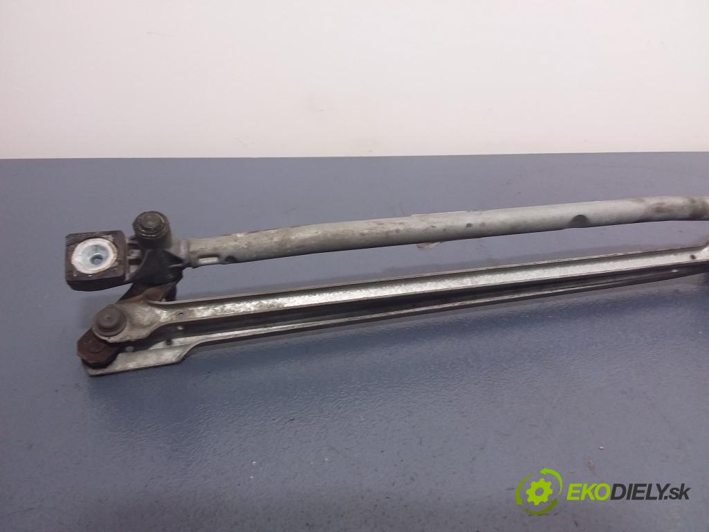 Volvo S40 2004 mechanismus motorek Stěrače: před 30699344