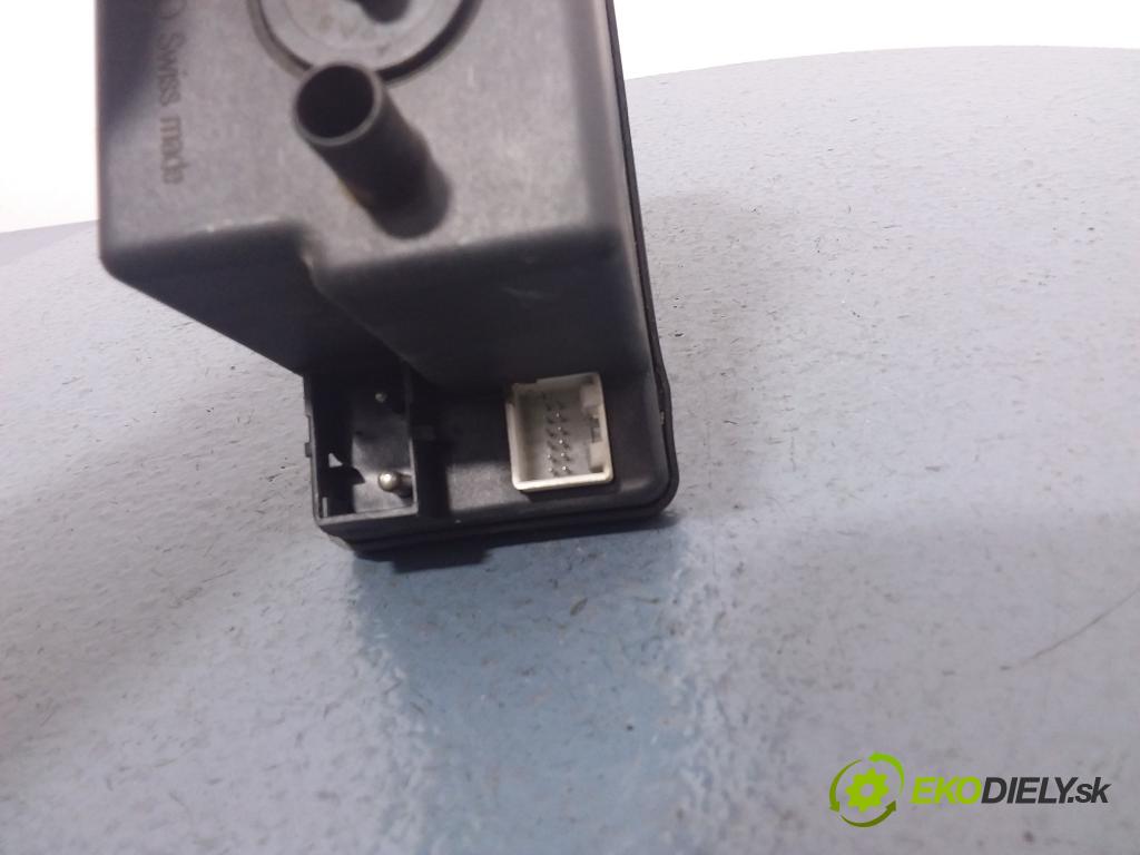Audi A4 1996 čerpadlo Centrální Zámek 4A0862257A