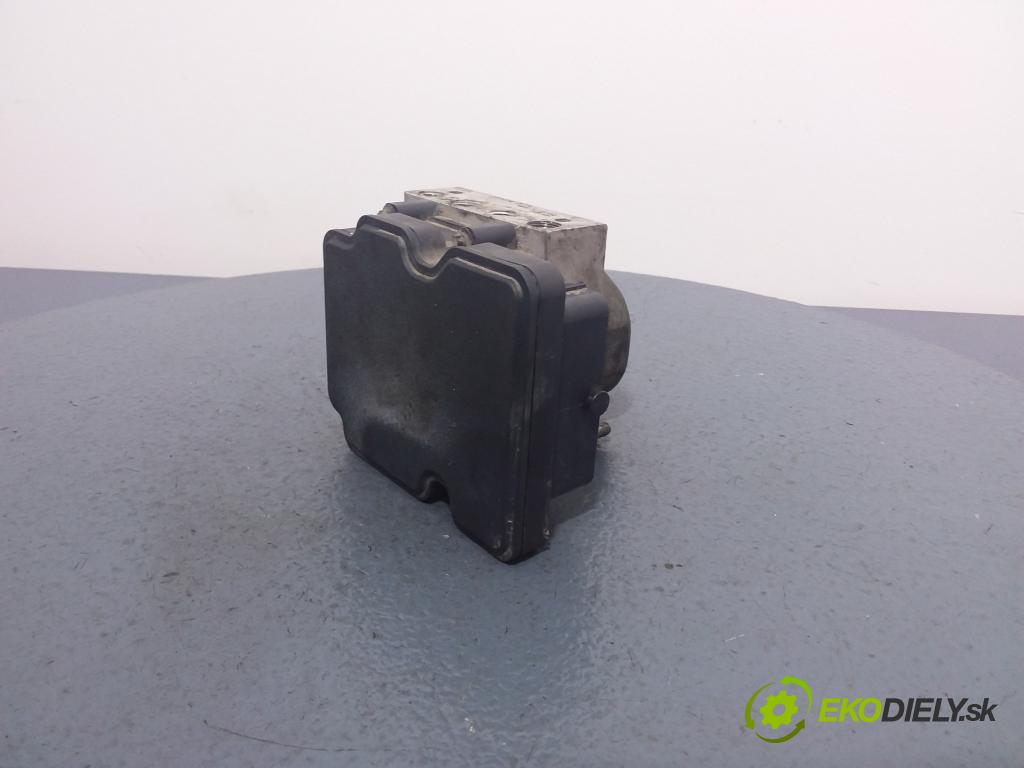 Dacia Sandero 2013 čerpadlo ABS x 476608644R