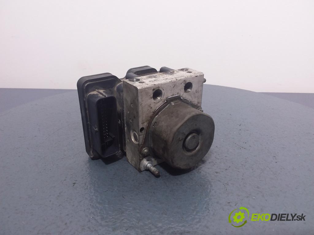 Dacia Sandero 2013 čerpadlo ABS x 476608644R