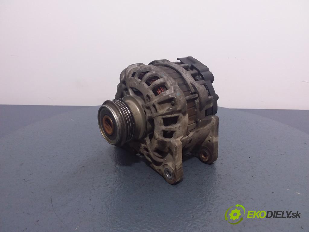 Dacia Sandero 2013 Alternator 231008386R