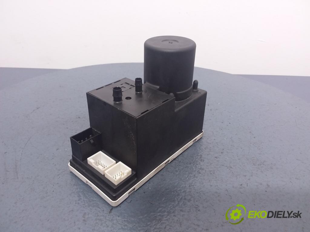 Audi A3 1998 čerpadlo Centrální Zámek 8L0862257K