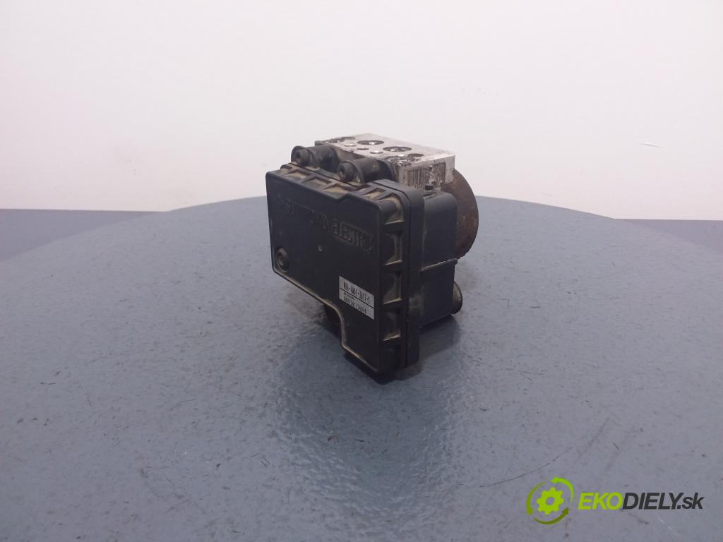 Mitsubishi Outlander 2003 čerpadlo ABS x MB4-4WDE-3617-1
