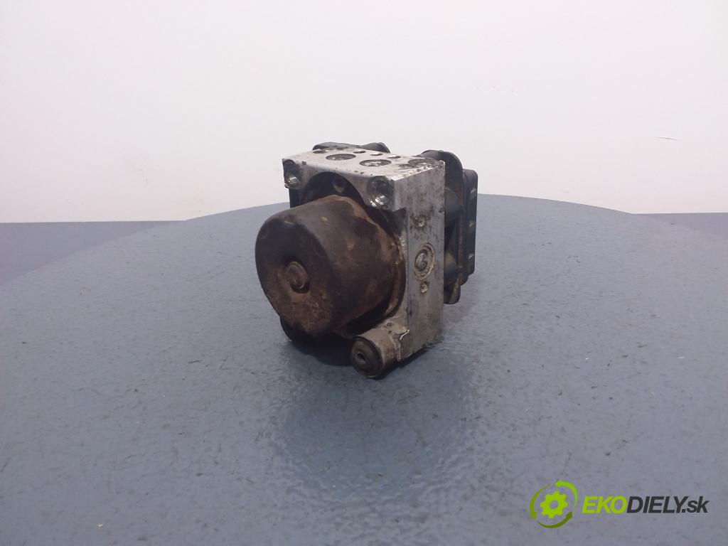 Mitsubishi Outlander 2003 čerpadlo ABS x MB4-4WDE-3617-1