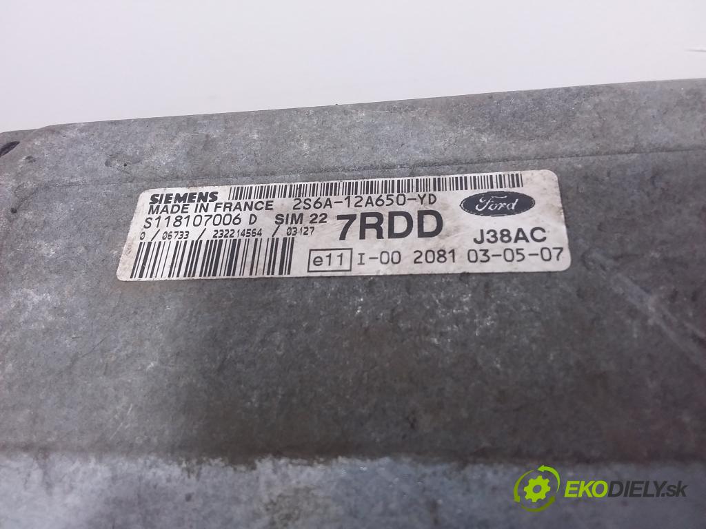 Ford Fiesta 2003 řídící jednotka Motor: 2S6A-12A650-YD